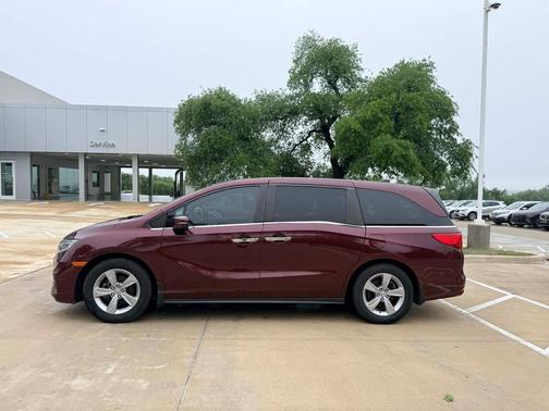 Deep Scarlet Pearl 2020 Honda Odyssey EX-L