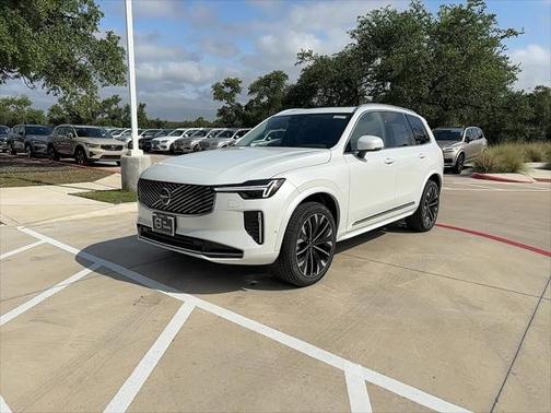 2025 Volvo XC90 B6 Plus 7-Seater