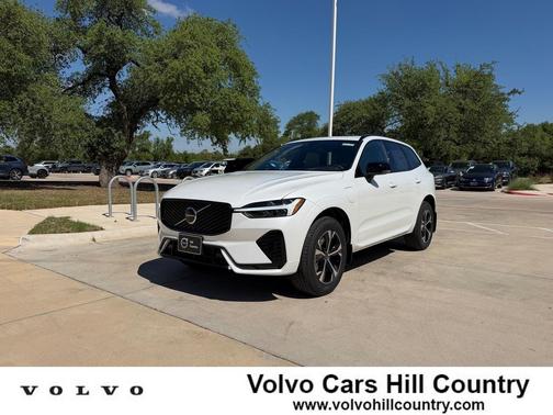Crystal White Metallic 2026 Volvo XC60 Plug-In Hybrid Core, T8 AWD Electric/Gasoline, Dark