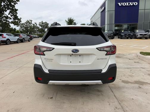 Crystal White Pearl 2024 Subaru Outback Limited