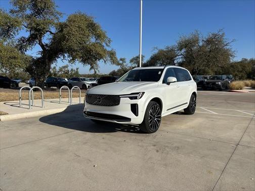 2025 Volvo XC90 B6 Ultra