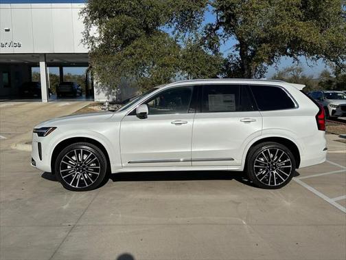 2025 Volvo XC90 B6 Ultra