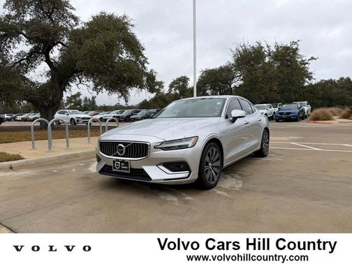 2022 Volvo S60 T5