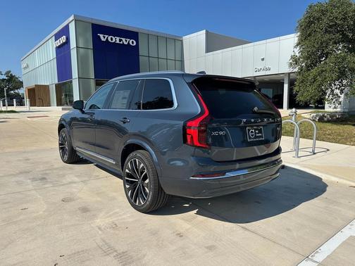 2026 Volvo XC90 B6 Ultra 7-Seater