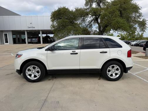 White Suede 2013 Ford Edge SE