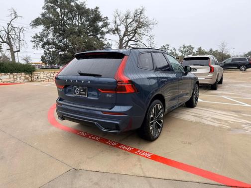 2026 Volvo XC60 B5 Ultra