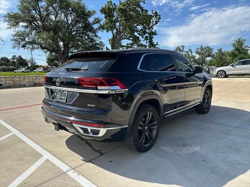 2022 Volkswagen Atlas Cross Sport 3.6L V6 SEL R-Line