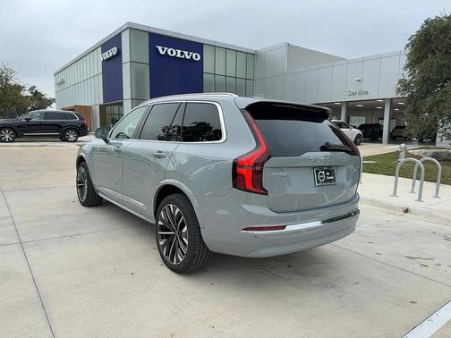 2026 Volvo XC90 B6 Ultra 7-Seater