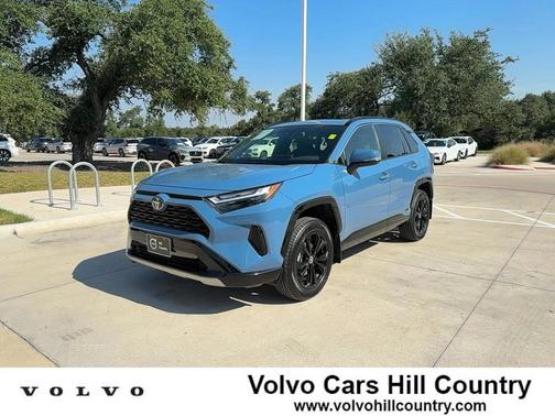 2024 Toyota RAV4 Hybrid SE