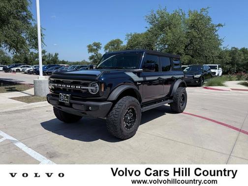 Antimatter Blue Metallic 2021 Ford Bronco Outer Banks