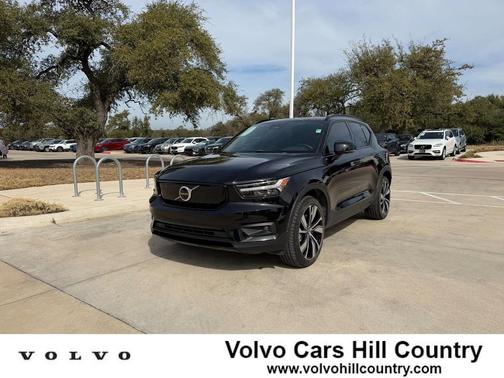 2021 Volvo XC40 Recharge Pure Electric P8