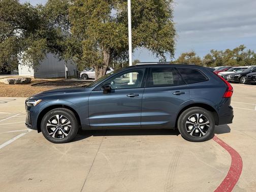 2026 Volvo XC60 B5 Core