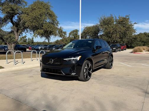 2026 Volvo XC60 B5 Ultra