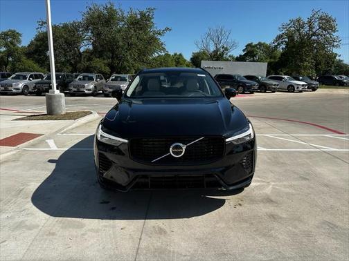 2025 Volvo XC60 Plug-In Hybrid T8 Plus