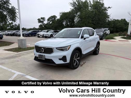 Cloud Blue 2025 Volvo XC40 B5 Core Bright Theme