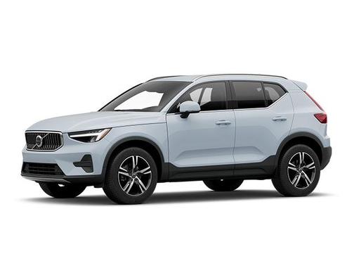 BLU 2025 Volvo XC40 B5 Core Bright Theme