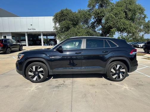 2024 Volkswagen Atlas Cross Sport 2.0T SE w/Technology 4MOTION