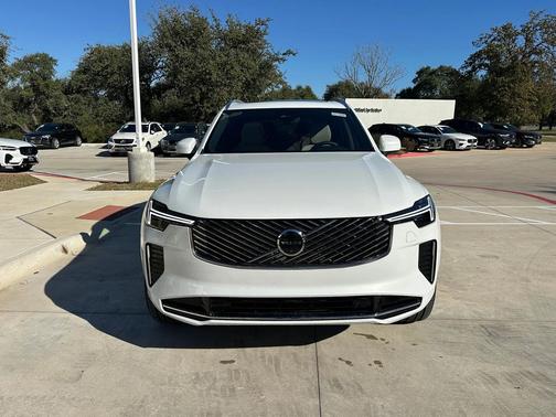 2026 Volvo XC90 B6 Plus 7-Seater