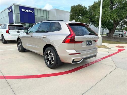 2026 Volvo XC60 B5 Core