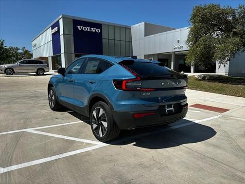 2024 Volvo C40 Recharge Pure Electric Core