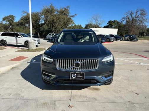 2025 Volvo XC90 B6 Plus 7-Seater