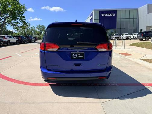 2020 Chrysler Pacifica Hybrid Limited