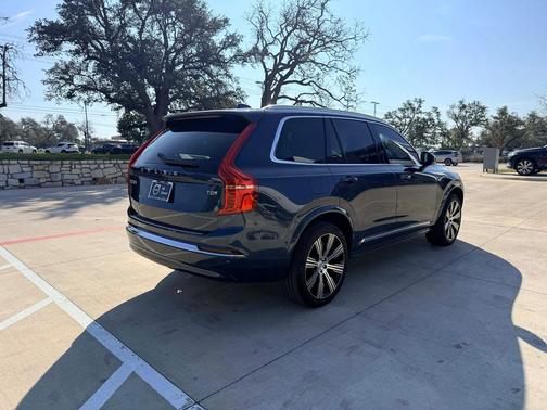 2025 Volvo XC90 Plug-In Hybrid T8 Ultra 6-Seater
