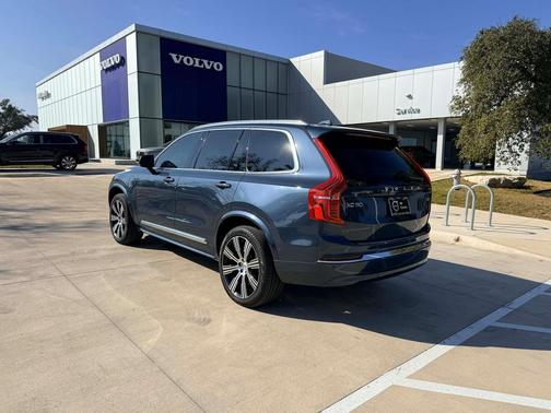2025 Volvo XC90 Plug-In Hybrid T8 Ultra 6-Seater