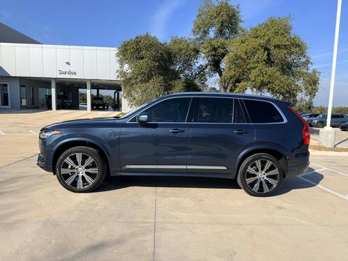 2025 Volvo XC90 Plug-In Hybrid T8 Ultra 6-Seater