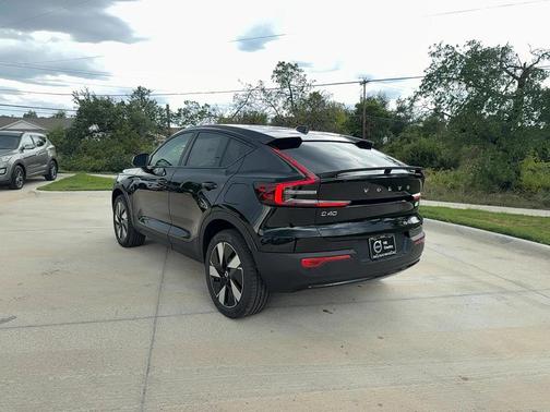 2024 Volvo C40 Recharge Pure Electric Twin Core