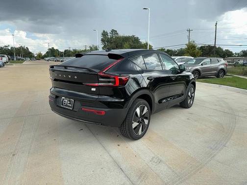 2024 Volvo C40 Recharge Pure Electric Twin Core