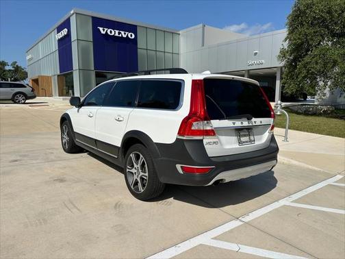 2014 Volvo XC70 T6 Platinum
