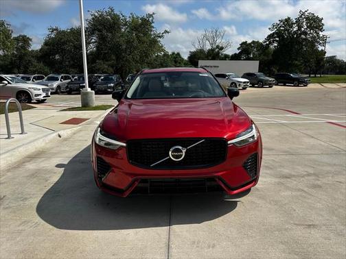 2025 Volvo XC60 Plug-In Hybrid T8 Ultra