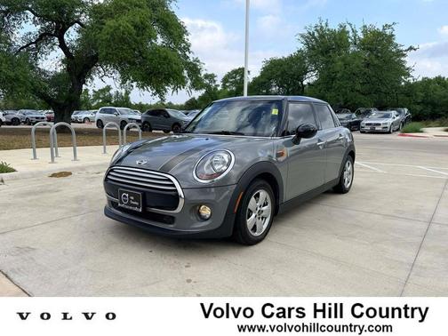 White Silver Metallic 2015 MINI Hardtop Cooper