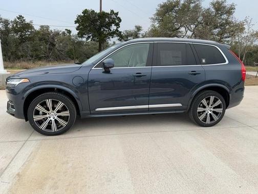 2024 Volvo XC90 Recharge Plug-In Hybrid T8 Plus Bright Theme 7-Seater