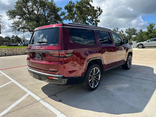 2022 Jeep Wagoneer Series III 4x4