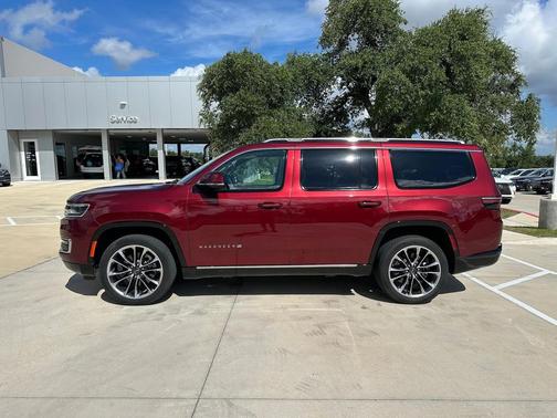 2022 Jeep Wagoneer Series III 4x4