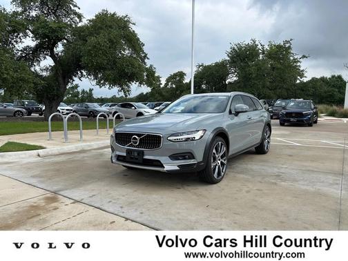 2025 Volvo V90 Cross Country B6 Ultra