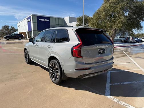 2026 Volvo XC90 Ultra Dark Theme, B6 AWD Gas (mild hybrid), Gasoline, 7 Seats