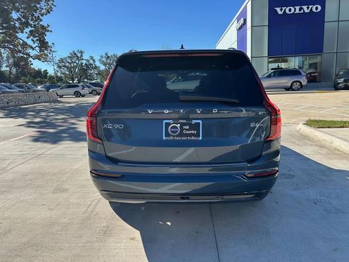 2026 Volvo XC90 B6 Ultra Dark Theme 6-Seater