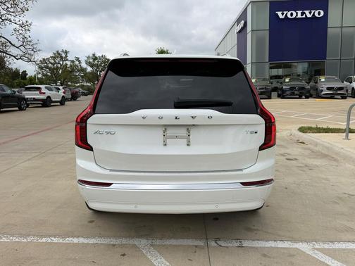 Crystal White Pearl 2026 Volvo XC90 Plug-In Hybrid Ultra, T8 AWD, Electric/Gasoline, Bright, 7 Seats