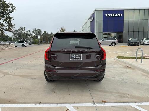 2026 Volvo XC90 B6 Ultra Dark Theme 7-Seater