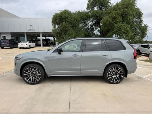 Vapour Grey Metallic 2026 Volvo XC90 Ultra Dark Theme, B6 AWD Gas (mild hybrid), Gasoline, 6 Seats