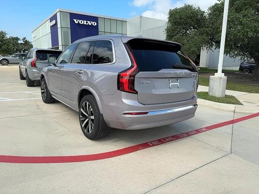 Aurora Silver 2026 Volvo XC90 Core, B5 AWD Gas (mild hybrid), Gasoline, Bright, 7 Seats