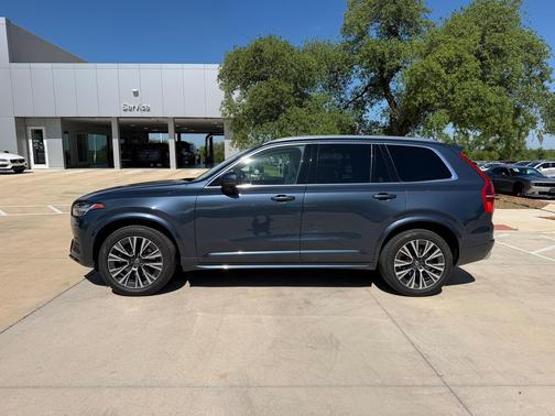 Denim Blue Metallic 2021 Volvo XC90 T5 Momentum