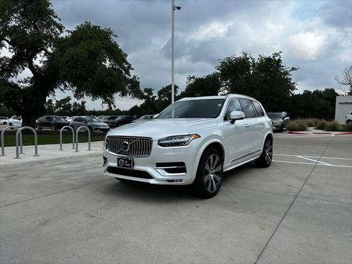 2023 Volvo XC90 B6 Ultimate 6-Seater