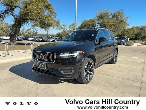 2020 Volvo XC90 T6 Momentum