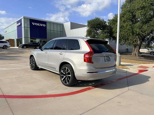 2023 Volvo XC90 B6 Plus 7-Seater