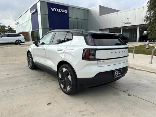 2025 Volvo EX30 Twin Motor Plus