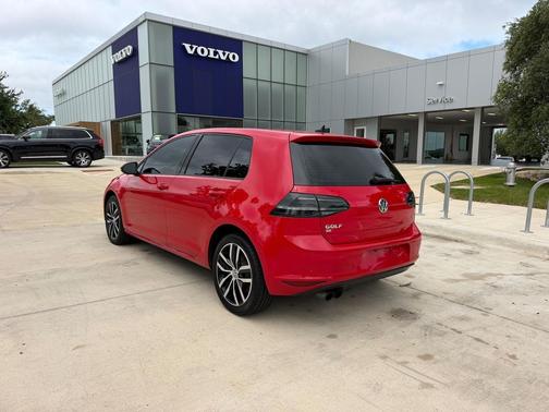 Tornado Red 2016 Volkswagen Golf TSI SE 4-Door